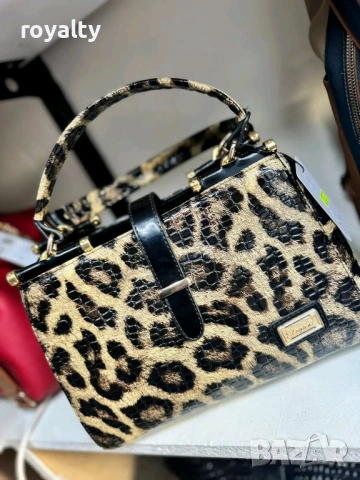РАЗПРОДАЖБА Оригинална Дамска Чанта Различни Модели и Марки, снимка 8 - Чанти - 53031729