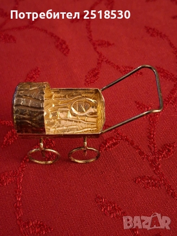 Сребърна миниатюрна количка