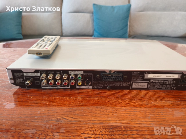 Panasonic DVD S75, снимка 2 - Плейъри, домашно кино, прожектори - 51501973