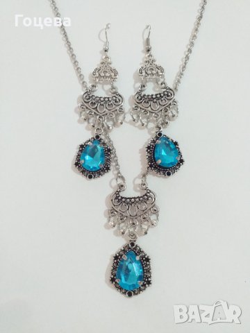  Разкошен комплект бижута във Викториански стил в лазурно синьо с богати орнаменти в цвят Сребро , снимка 4 - Бижутерийни комплекти - 33227765