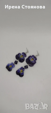 Обеци с естествен цвят на градински теменужки. Необичайно и стилно допълнение към вашия тоалет.
, снимка 6 - Обеци - 50501588