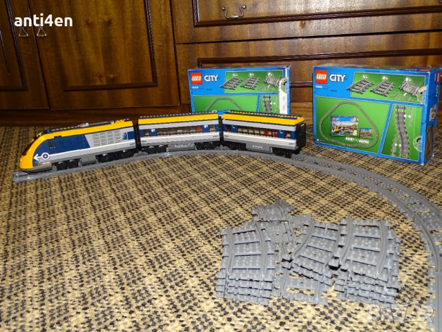 LEGO City пътнически влак 60197 + релси – комплект, снимка 10 - Конструктори - 52870048