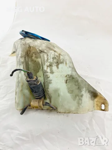 Оригинално Казанче Течност за чистачки за VW Polo, 6N0 955 453 B, 6N0955453B, снимка 2 - Части - 47933296