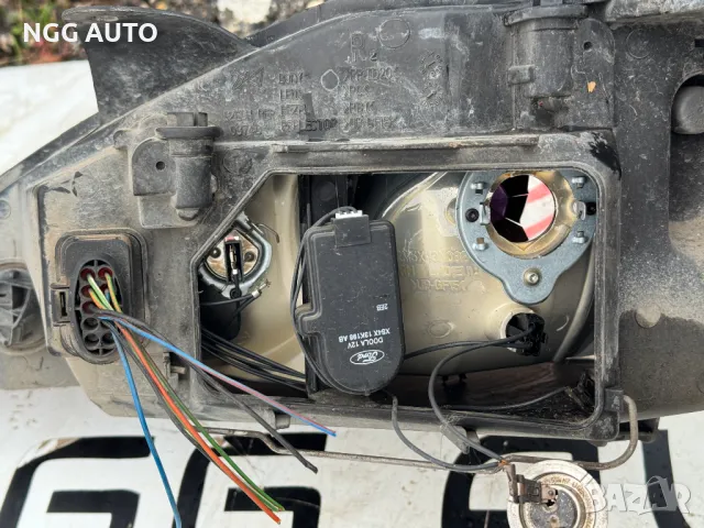 Фар за Форд Фокус 1, Ford Focus Mk1, 2M51-13W029-BD, снимка 4 - Части - 48303117