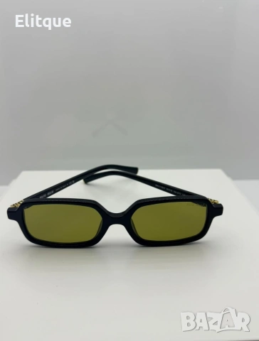 висококачествени очила с черен обикновен калъф и ув защита miu miu 