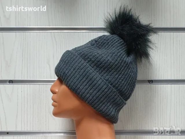 Нова зимна дамска шапка SilverStar в тъмносив цвят с пух/помпон, снимка 4 - Шапки - 47927521