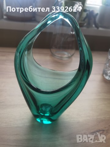 Стъклена ваза, снимка 1 - Вази - 39653992