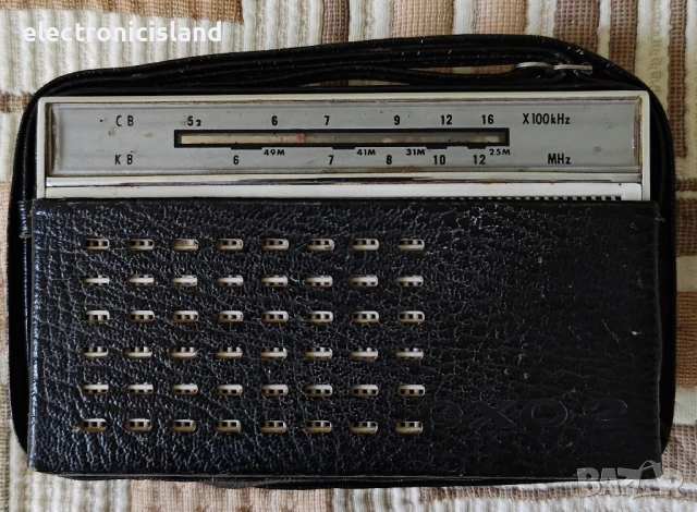 Ретро преносимо радио Ехо 2 в отличен външен вид и отличен кожен калъф + оригинална антена, снимка 5 - Радиокасетофони, транзистори - 51393268