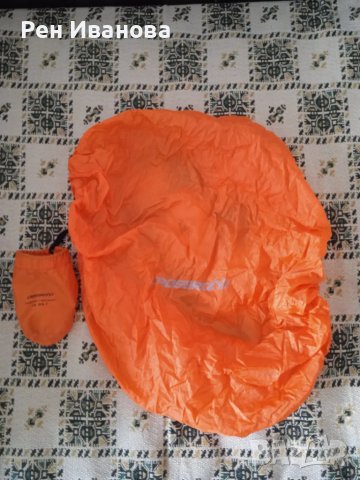 Продавам раница от Декатлон с подарък калъф срещу дъжд, снимка 7 - Раници - 47417953