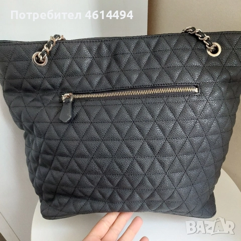 Дамска чанта -Guess (нова), снимка 2 - Чанти - 51953623