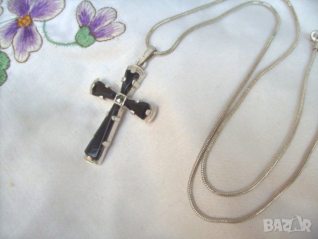 Сребърен Кръст с Черни Оникси