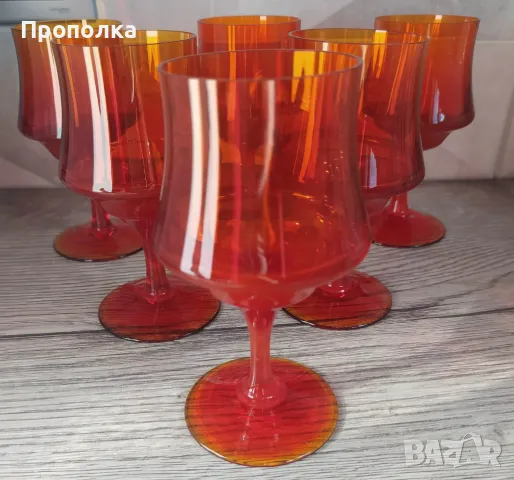 Коледен Сервиз  6 души, звънко, оригинално, червено стъкло 