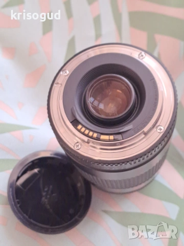 Обектив Canon EF 75-300mm f/4-5.6 III, снимка 9 - Обективи и филтри - 53075844
