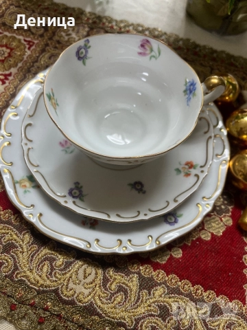 Felda Rhon 1933-1949 Троен сет за чай  Бял порцелан, нежни цветни букети, златен кант и златна ръчно, снимка 2 - Чаши - 52942076