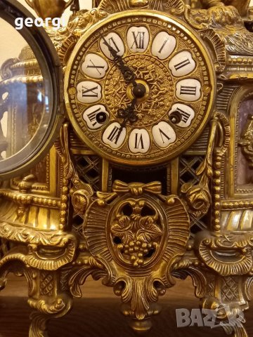 Масивен бронзов механичен часовник с два свещника петици, снимка 6 - Декорация за дома - 38791362