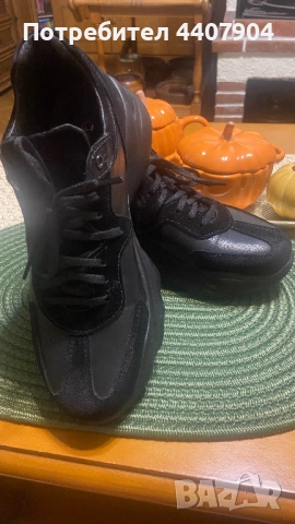 Уникални обувки сникърси, естествена кожа., снимка 3 - Дамски ежедневни обувки - 52335793