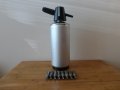 Сифон за газирана вода 1 л с патрончета пълнители , снимка 1 - Антикварни и старинни предмети - 32175767
