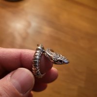 Сребърен пръстен с увита змия - уникален модел с камъни по него, снимка 1 - Пръстени - 39689177