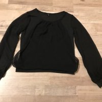 Черна блуза с шифонени ръкави, снимка 1 - Блузи с дълъг ръкав и пуловери - 26952423