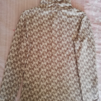 Поло Alessa, XS размер. , снимка 1 - Блузи с дълъг ръкав и пуловери - 44910578