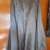 Дамски костюм сребрист от сако и пола размер 48, снимка 3 - Костюми - 43579655