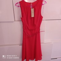 Червена рокля на Dorothy Perkins, 40 EU размер, снимка 3 - Рокли - 32537601