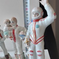 СССР-порцеланови фигури-космос 1960-70 год космонавтите продадени, снимка 11 - Колекции - 43560923