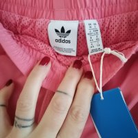 Чисто ново долнище на Adidas размер L, снимка 4 - Панталони - 35399645