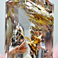 Уникален ултра рядък  петролен кварц диамант, снимка 1 - Други - 37715140