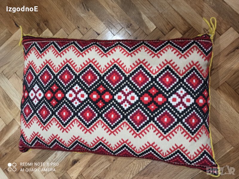 Нова ръчно изработени възглавница с подарък пълнеж, снимка 1