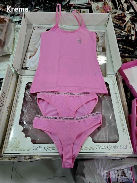 Дамски комплект Виктория сикретс от 3 части , снимка 1