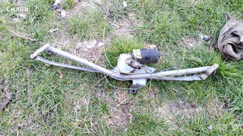 Моторче с механизъм за Пасат тройка 3 Б3 Б4 от Vw Passat 3 B3 B4 VAG 357955603a ВАГ, снимка 1