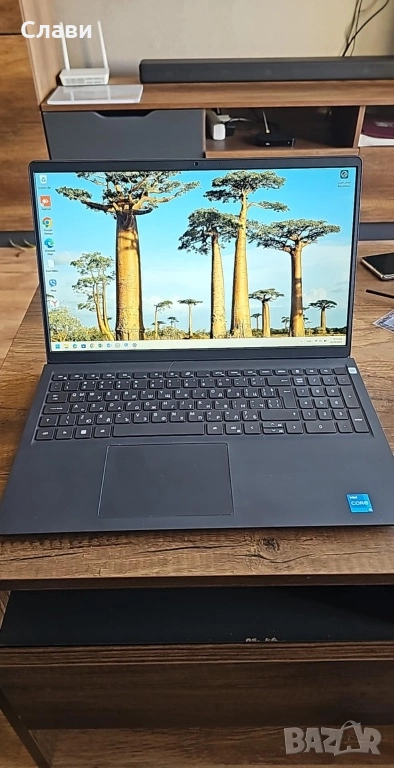 Dell Vostro 3520 – бизнес лаптоп в отлично състояние, снимка 1