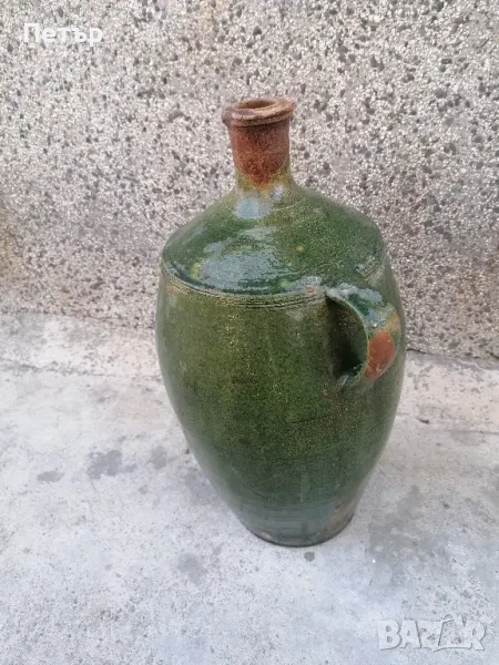 Продавам голям красив зелен антикварен глинен съд / бутилка /стомна, снимка 1