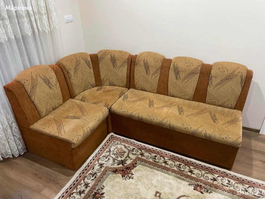 Продавам ъглов диван с възможност да става спалня, снимка 1