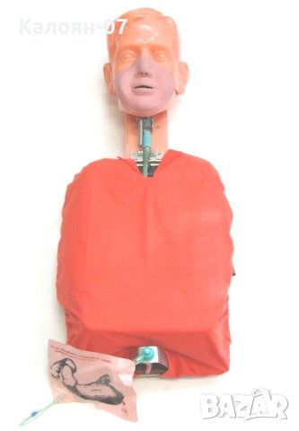 Манекен за обучение в изкуствено дишане и непряк сърдечен масаж, снимка 1