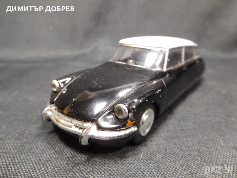 1/43 МЕТАЛНА КОЛИЧКА МАЩАБЕН МОДЕЛ CITROEN DS DEL PRADO, снимка 1