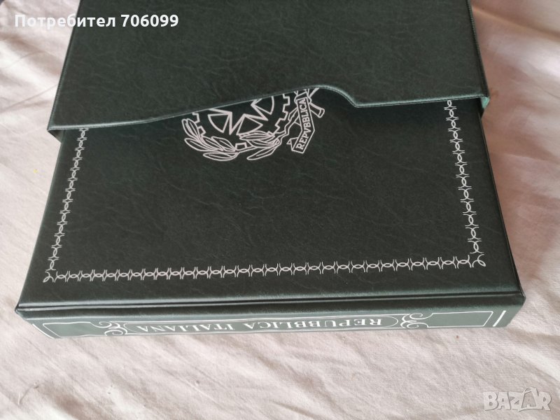 Луксозен Албум Класьор пощенски марки Италия 1968-1984, снимка 1