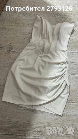 Бяла рокля BERSHKA , снимка 4 - Рокли - 53588574