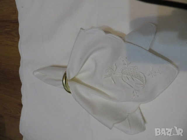 Бели салфетки с бродерия, снимка 2 - Други - 43627238