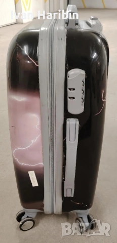 Продавам куфар с колелца и телескопична дръжка , снимка 3 - Куфари - 52846500