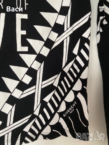 GIVENCHY оригинална детска блуза, снимка 5 - Детски Блузи и туники - 51415115