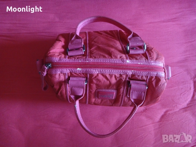 Чанта Benetton 100% оригинална, снимка 4 - Чанти - 52629034