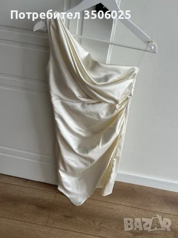 Продава къса рокля 