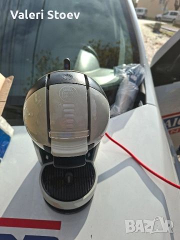 Кафе машина за капсули Dolce Gusto 