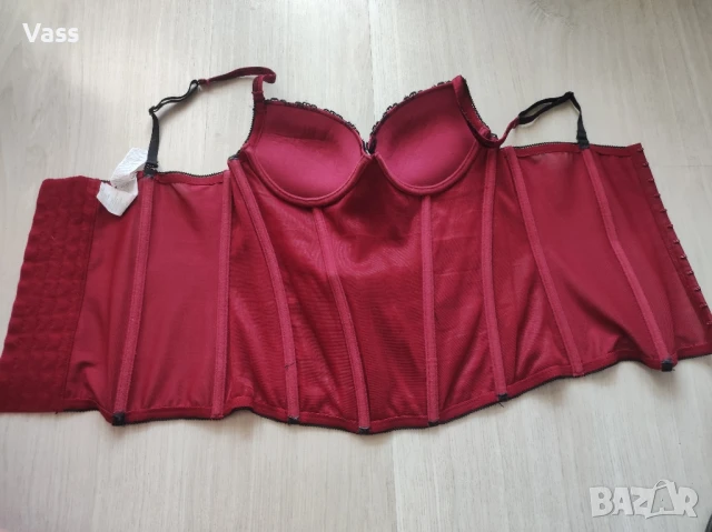 Червен корсет , снимка 3 - Корсети, бюстиета, топове - 51284356