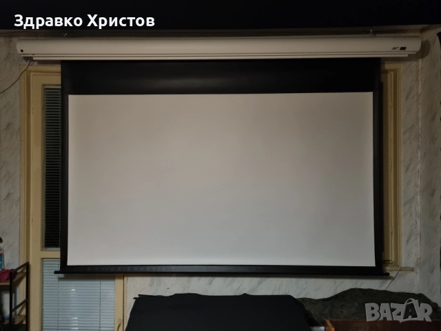 Електрически екран за проектор Elite Screens Saker Premium 100 инча