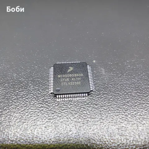 Чипове микроконтролер 8-bit MC9S08GB60ACFUE, снимка 1