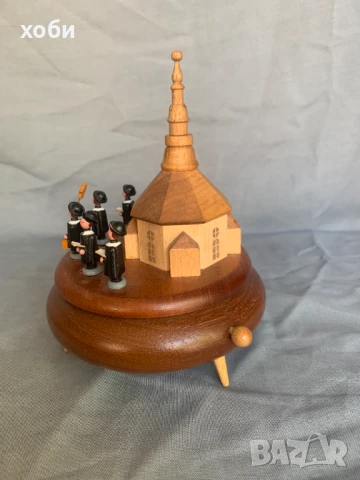 дървена музикална кутия интересна , снимка 3 - Антикварни и старинни предмети - 50676049