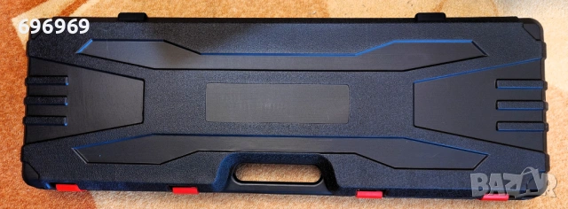 Ножове за шпакловане 8 части с куфар по лиценз на Кнауф., снимка 2 - Куфари с инструменти - 53478044